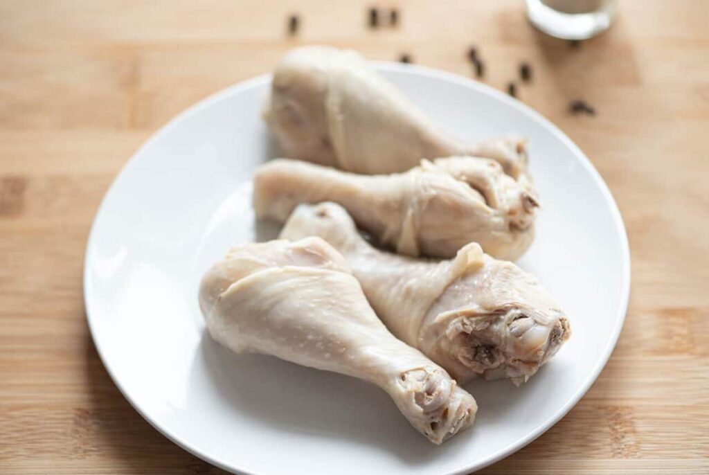 How Long to Boil Chicken Thighs - A Comprehensive Guide - how long to boil chicken thighs with bones